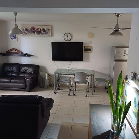 Kapary Apartment Paralimni Luaran gambar